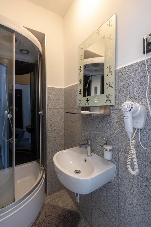 Residence Alabastr Prague Luaran gambar