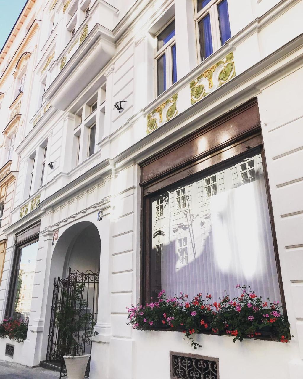 Residence Alabastr Prague Luaran gambar